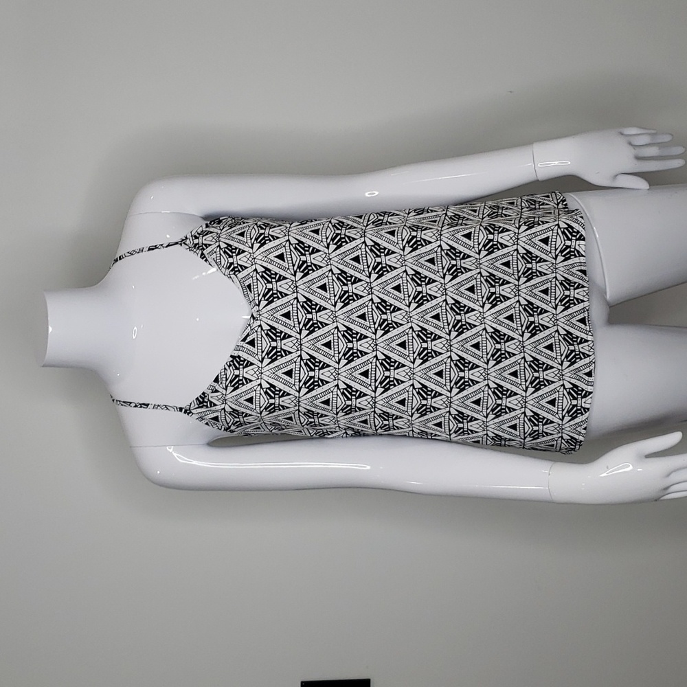 🤯3/$12 Abercrombie & Fitch Aztec Print Black & White Tank Top Size Small